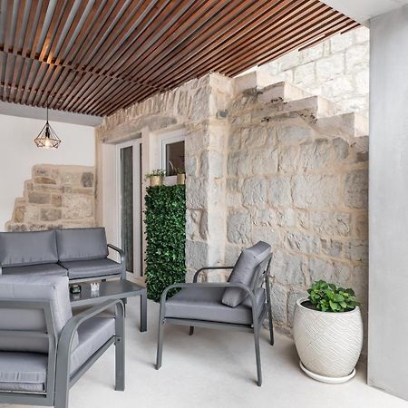 Heritage Apartman Geza In Centar With Private Parking Каштела Экстерьер фото